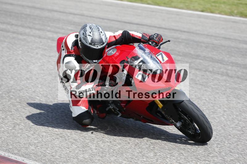 Archiv-2025/09 22.04.2025 Cornu Master School ADR/rot-rouge/27